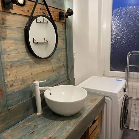 Ancienne Maison De Spacieuse Pour 7 Pers Apartment