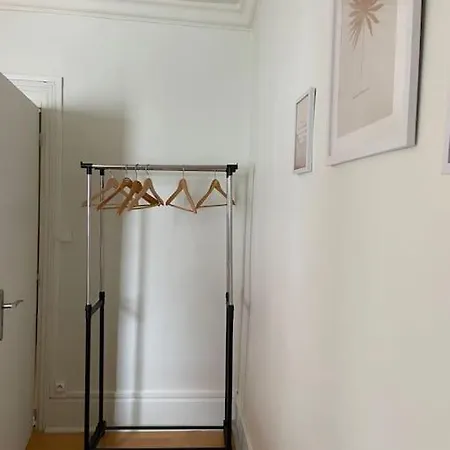 Apartment Ancienne Maison De Spacieuse Pour 7 Pers Sotteville-les-Rouen